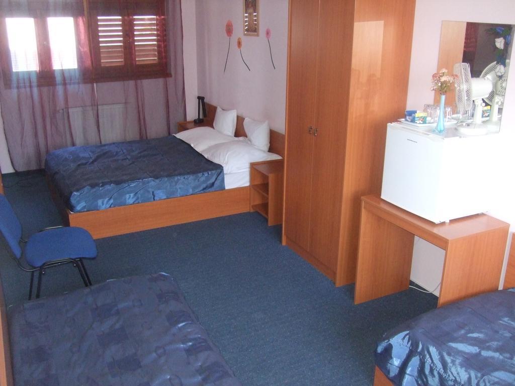 Tímárház Panzió Szeged Quarto foto