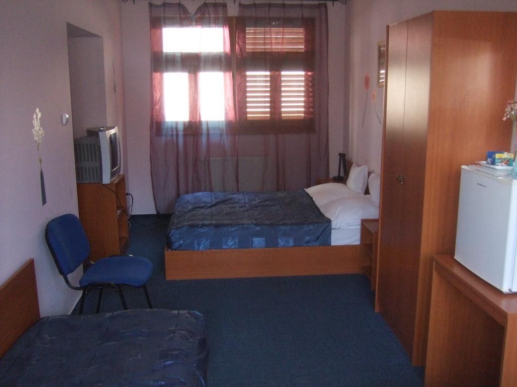 Tímárház Panzió Szeged Quarto foto
