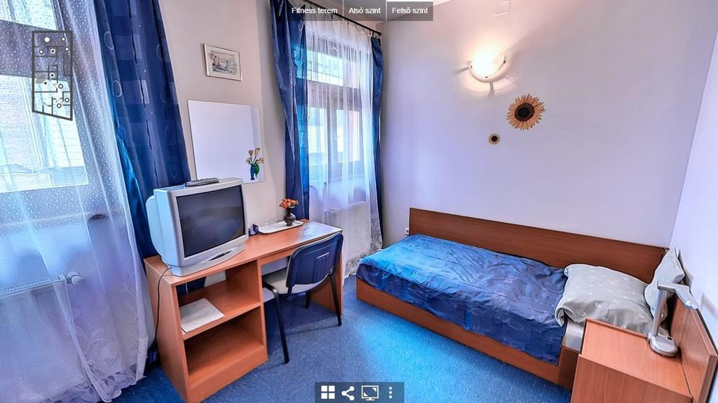 Tímárház Panzió Szeged Exterior foto